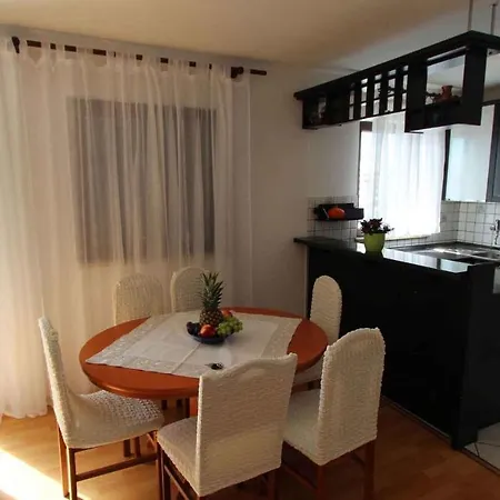 Apartment Malinska 12 Apartman *