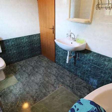 Apartment Malinska 12 * Sveti Vid-Miholjice