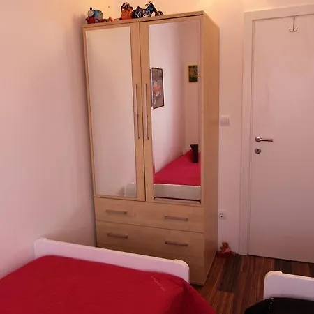 Apartman Apartment Malinska 12