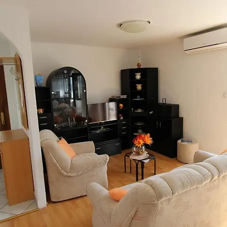 Apartment Malinska 12 * Sveti Vid-Miholjice